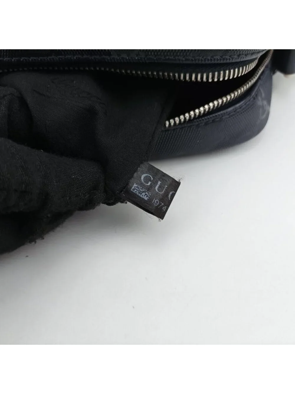 Gucci GG Supreme Messenger Navy Canvas